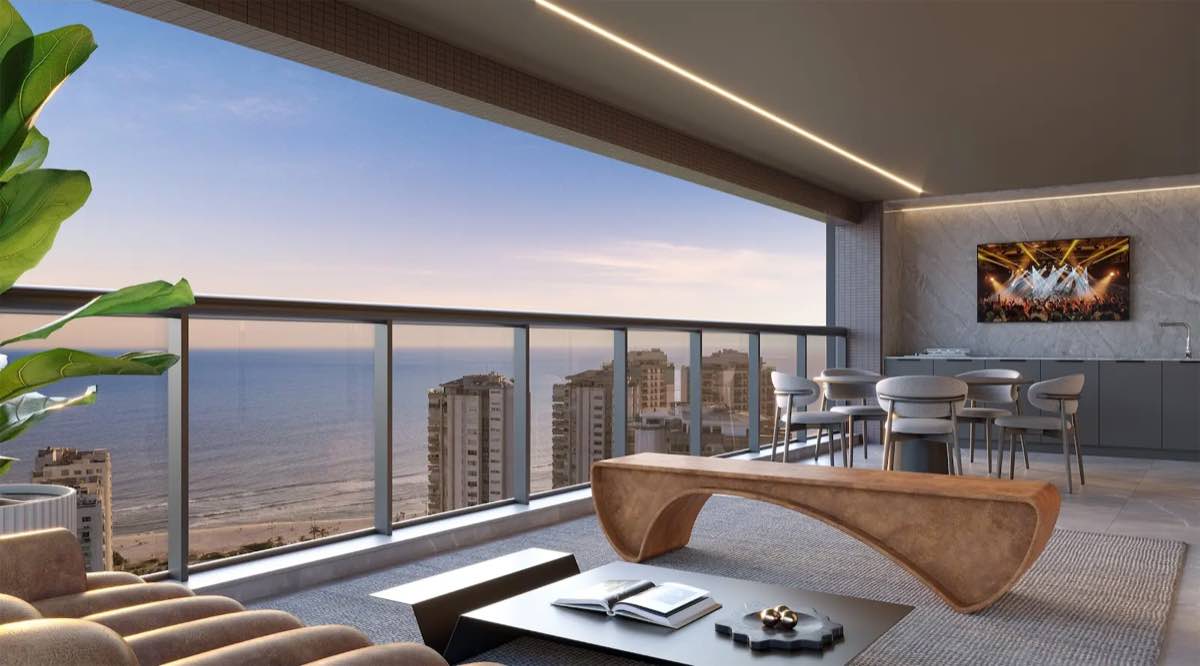 Coupé Tower balcony overlooking the ocean